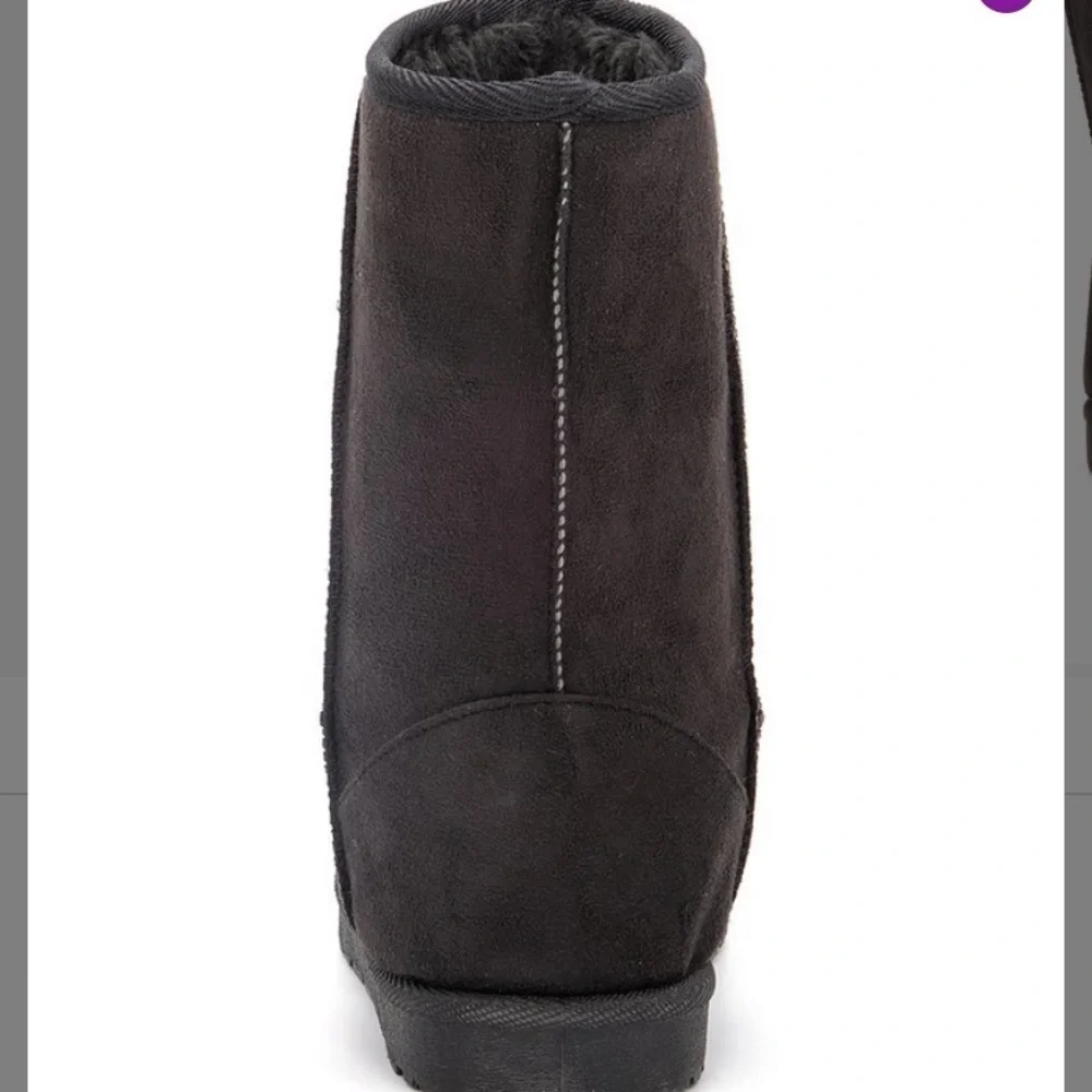 NIB-Olivia Miller Faux-Fur Lined Boot